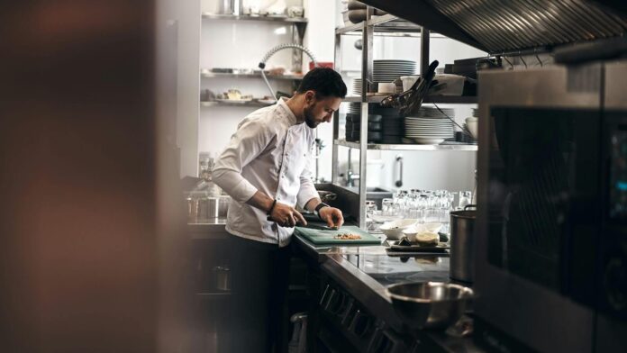 Setting Up a Successful Restaurant Must-Have Equipment